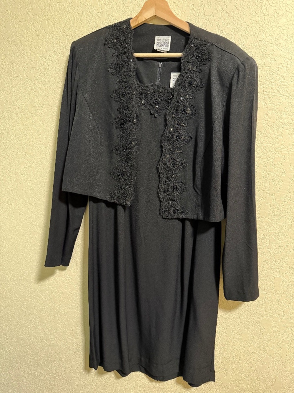 intage R&M Richards by Karen Kwong 2-Piece Dress & Jacket Set - Sequin Lace Trim